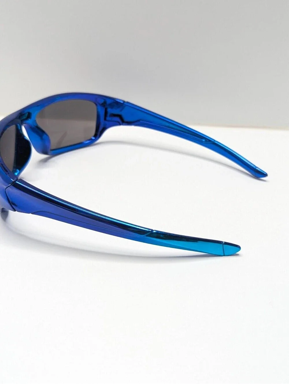 Glossy Blue Rectangular Frame Gray Lens Men’s Sunglasses